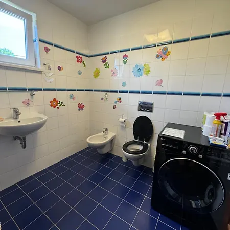 Villa Domov Pro 8 Hostu Ve Meste