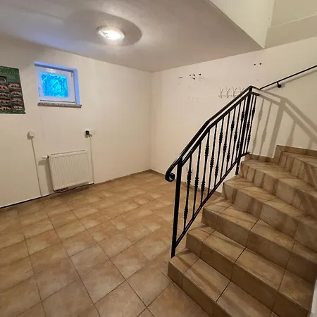 Domov Pro 8 Hostu Ve Meste * Karlovy Vary